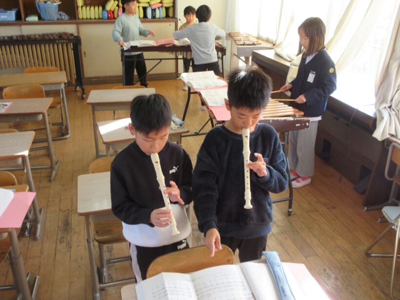 本日の丸栖小学校は・・・