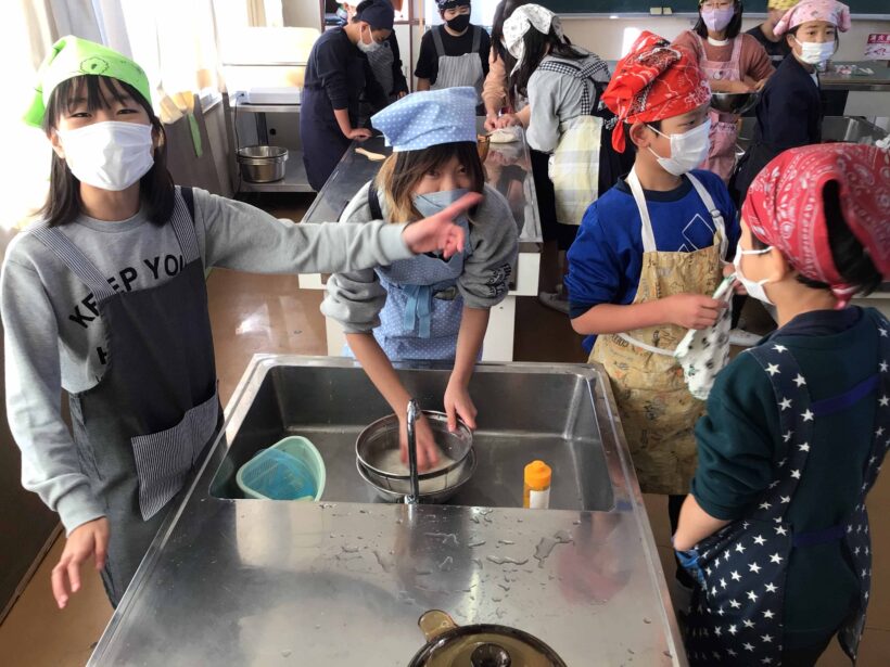 本日の丸栖小学校は・・・