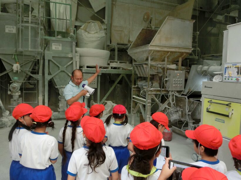 2年生の「まちの素敵をたんけん!」