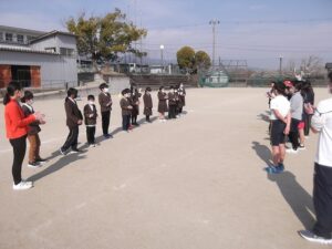 ３年生がクラブ見学しました