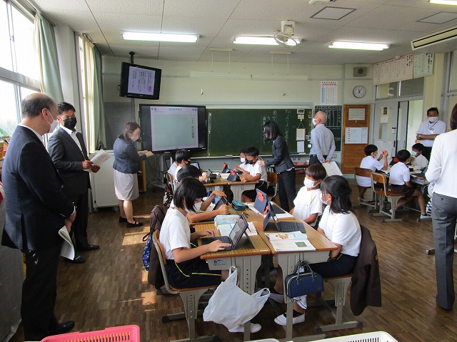 紀の川市教育委員会による学校訪問