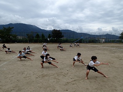 高学年団体ダンス練習