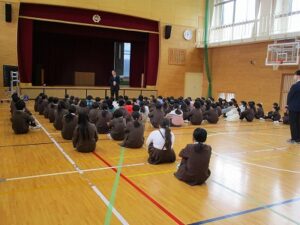 ２学期終業式・表彰式・校外児童会