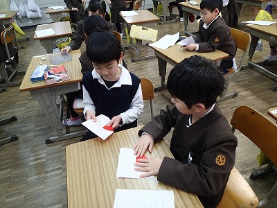 １年 「年長さんとの交流会」の準備