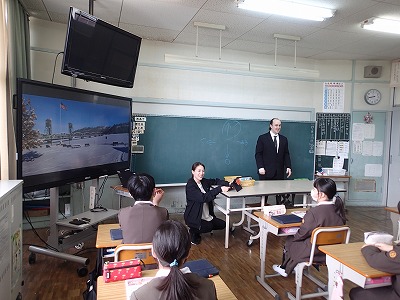 新しいALT来校