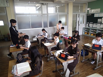 教科担任制（５年国語・６年算数）