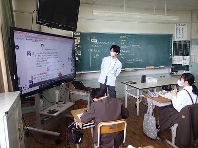 教科担任制（５年国語・６年算数）