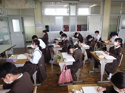 教科担任制（５年国語・６年算数）