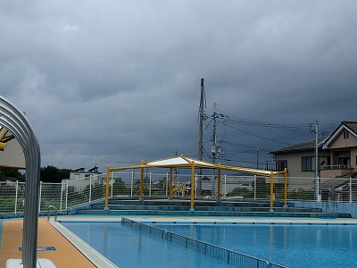 プール水泳中止