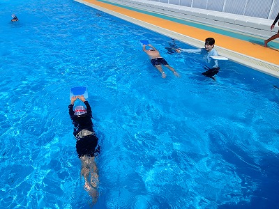 プール水泳