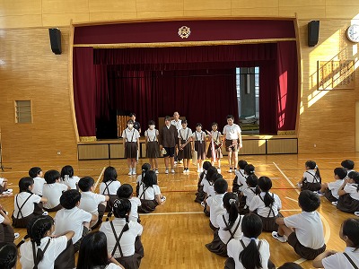 ２学期学級委員任命式・表彰式