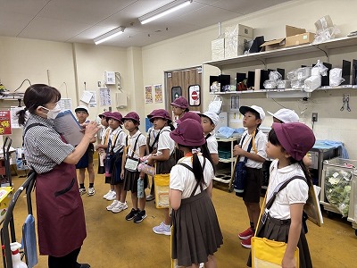 ３年 スーパーマーケット見学