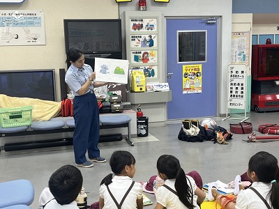 ３年 消防署見学