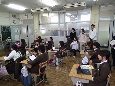 学校開放日（授業参観・市文化祭出演）