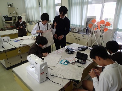 学校開放日（授業参観・市文化祭出演）