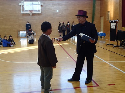 クリスマス集会（マジックショー）