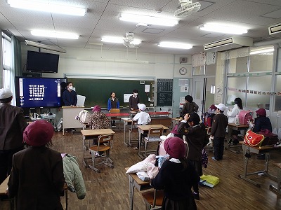 ２学期終業式・表彰式・校外児童会