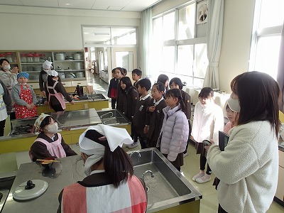 ３年 クラブ見学