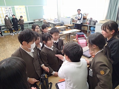 ４年 児童会・委員会活動見学