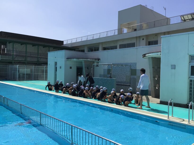 着衣水泳(1.2.3年生)