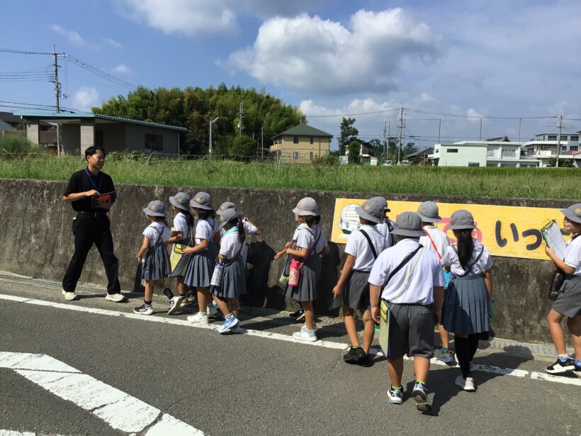 町たんけん（２年生）
