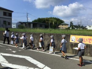 町たんけん（２年生）