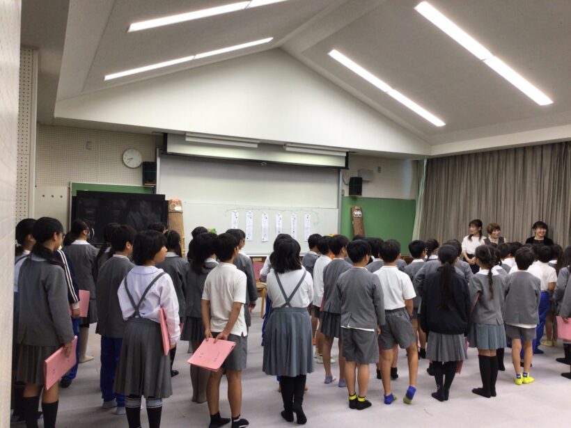 琴体験　(４年生)