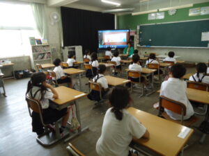 読み聞かせ(1･2･3年)