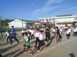 朝の５分間走が始まりました