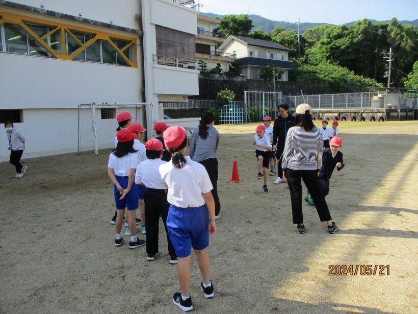 朝の全校体育（５月２１日）