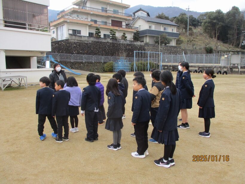 避難訓練（地震・火災の想定）