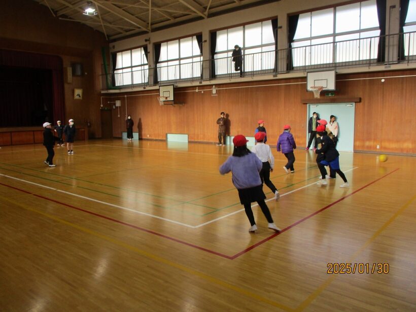 朝の全校遊び