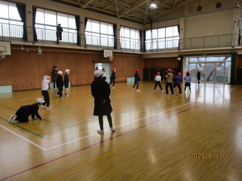 朝の全校遊び