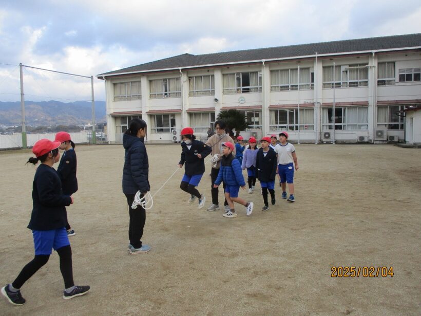 朝の全校体育