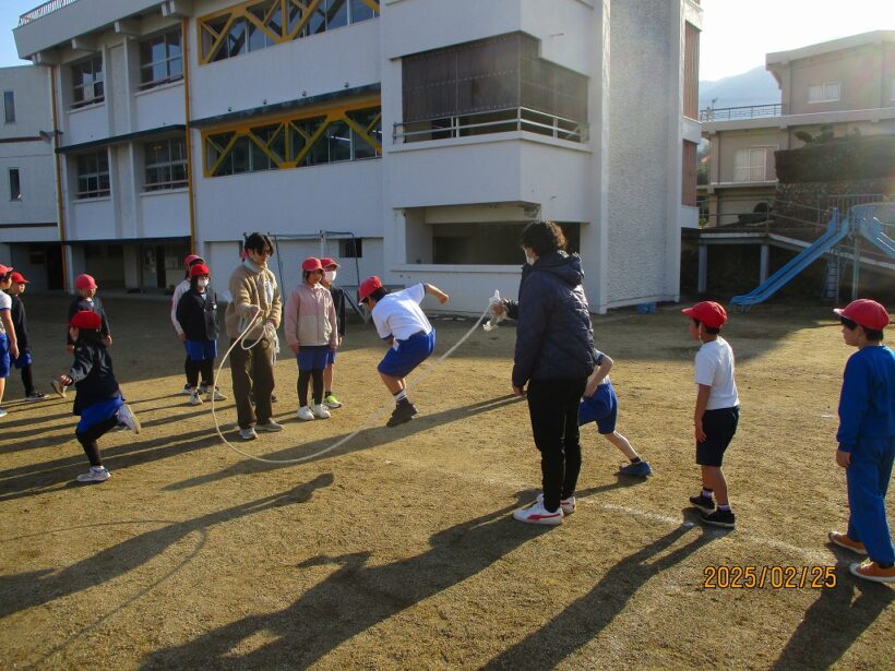 朝の全校体育