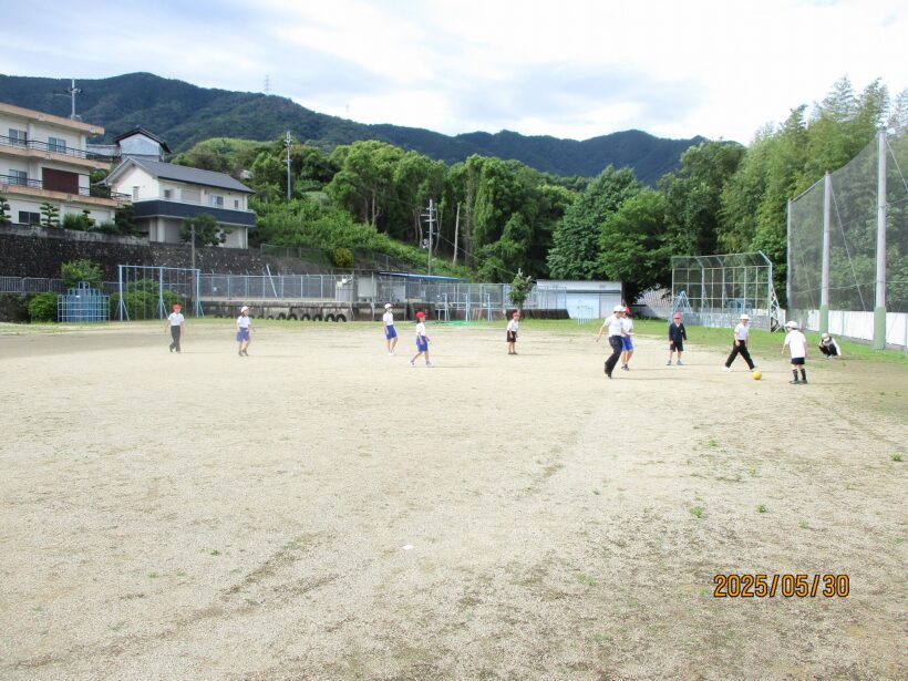 朝の全校遊び