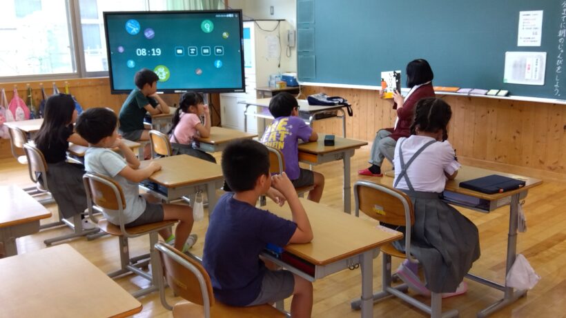 読み聞かせ(3年生)