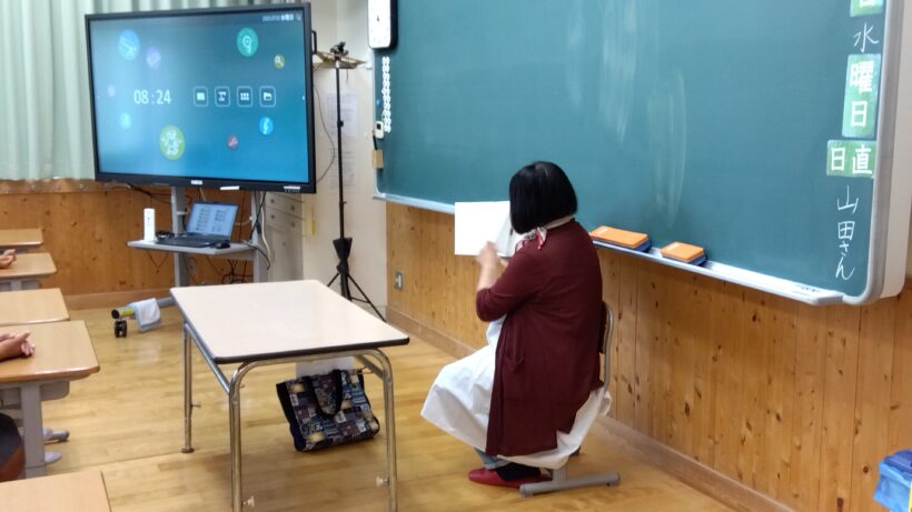 読み聞かせ(4年生)