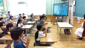 読み聞かせ（4年生）