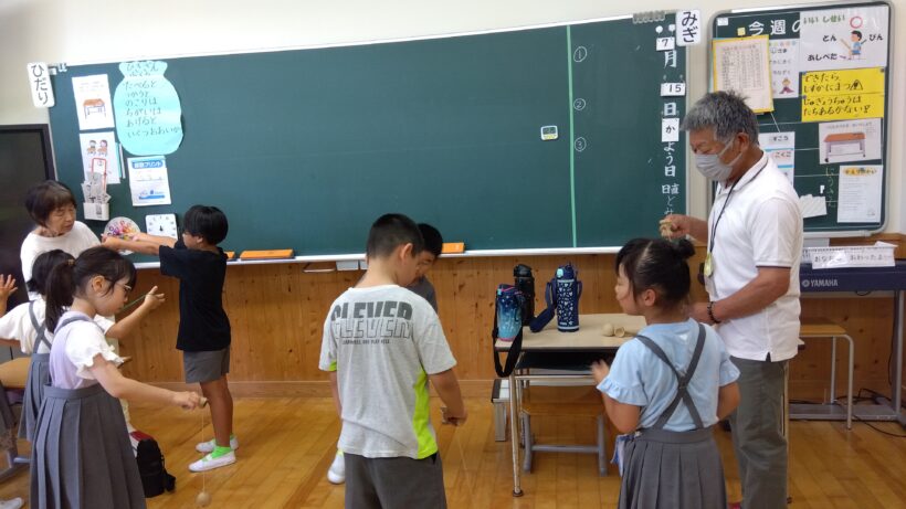 昔の遊び体験(1/2年生)