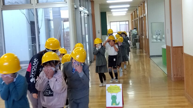 避難訓練(地震・火災)