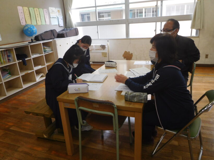 4月28日　専門委員会（中学校）