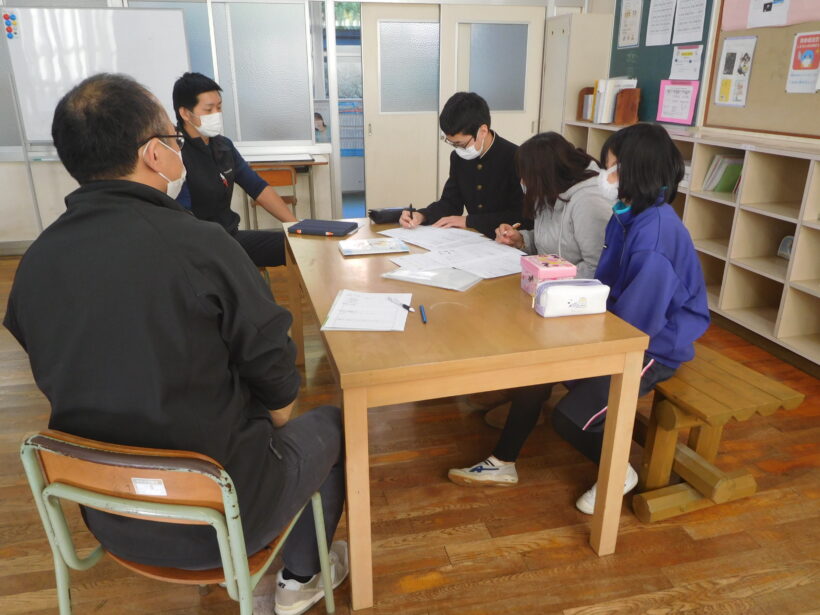 10月27日　後期専門委員会（中学校）