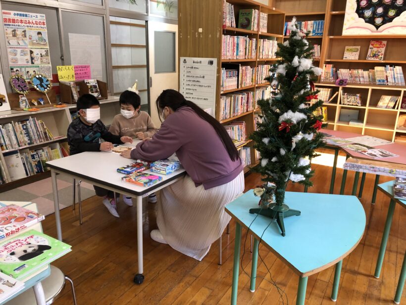 11月30日　福笑い（小学校）