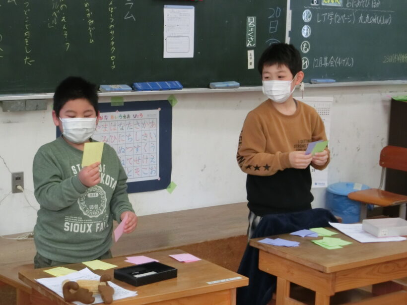 12月21日　クリスマス集会（小学校）