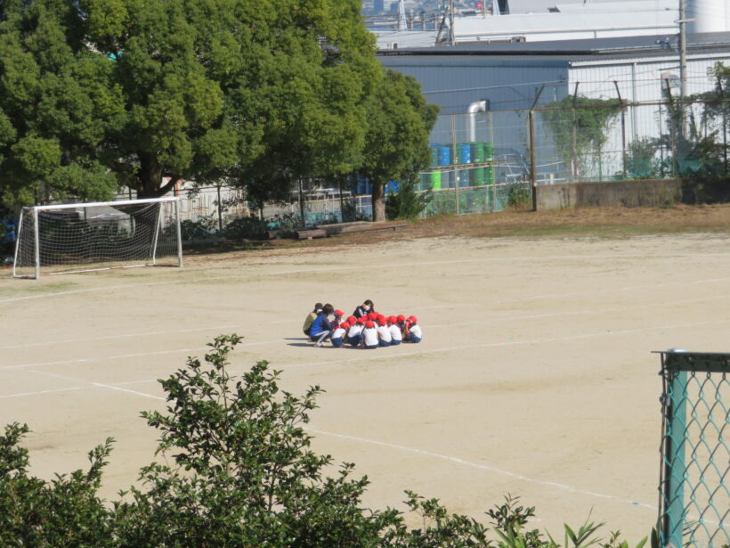 地震避難訓練をしました。