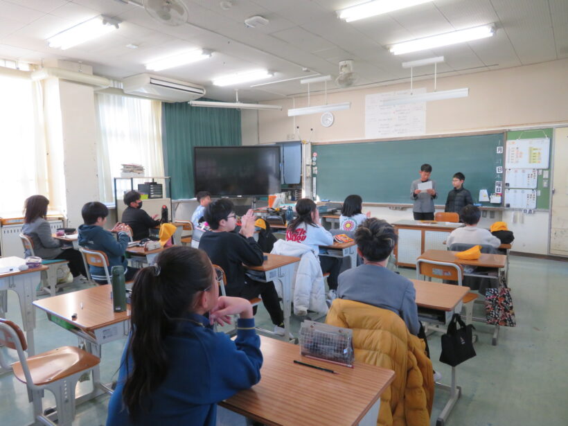 図書委員の読み聞かせ