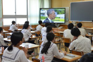 登校日（平和学習）